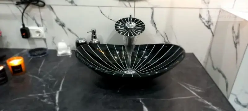 улица Александра Матросова, 36
