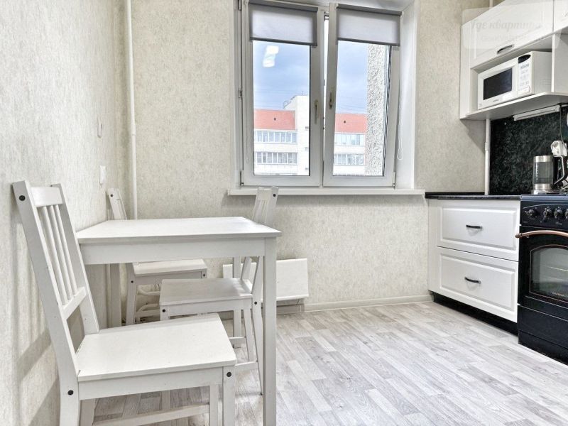улица Академика Королёва, 8