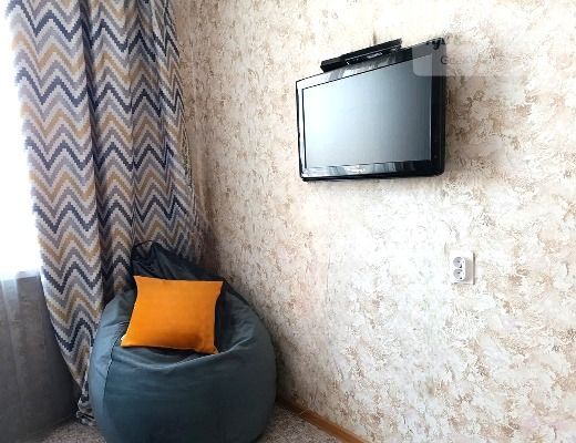 Бурнаковская улица, 69