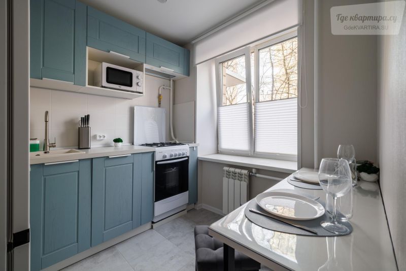 Зоологическая улица, 32