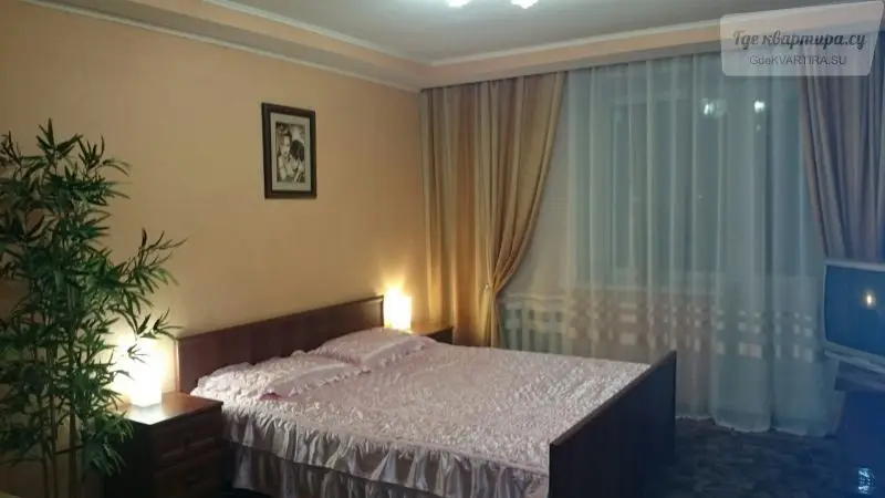 улица Адмирала Макарова, 6